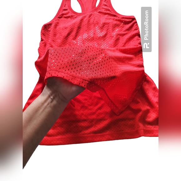 Nike women's red mesh tow layer tank top logo front on bottom layer size S - Picture 3 of 12